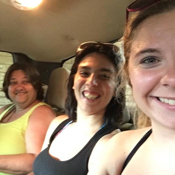 Meet your Posher, Shannon - Picture 1 of 1